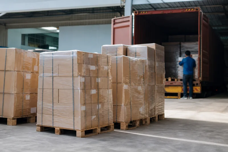 Dónde comprar ropa de China al por mayor 2026: mejores proveedores y plataformas